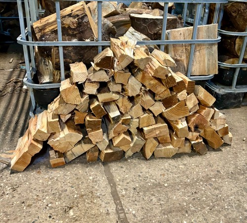 Logs firewood seasoned wood - firewood,