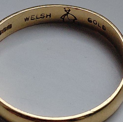 100 carot welsh - welsh, ring
