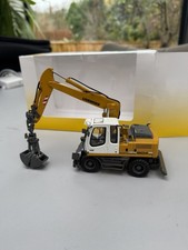 Liebherr 904 Rubber Duck Wheeled Excavator Model 1/50