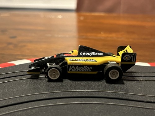 Aurora tomy afx - indy, armor