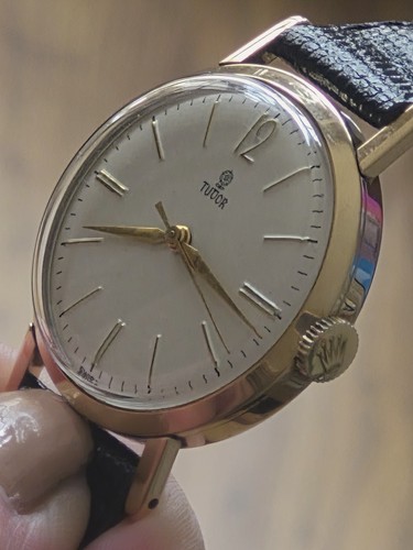 9ct gold tudor - tudor, rolex