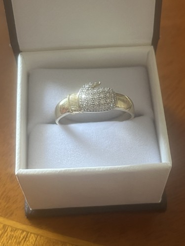 9ct gold boxing glove ring - gold,