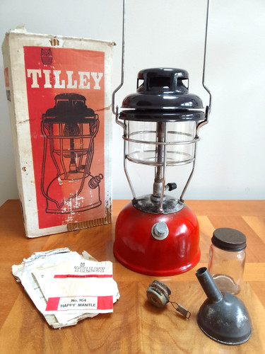 Vintage 1974 tilley stormlight - tilley,