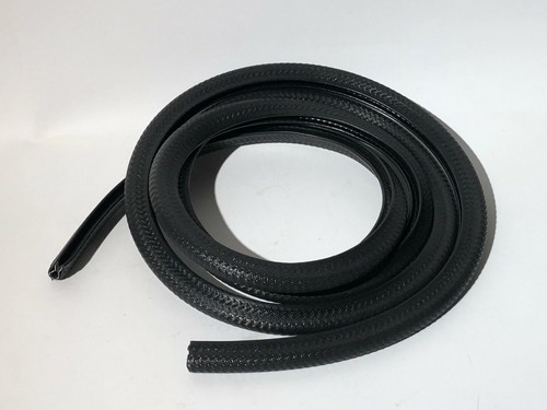 Bond bug parcel - shelf, edge