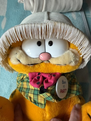 Garfield soft toy plush rare - toy,
