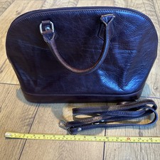 Medium Leather Shoulder Bag