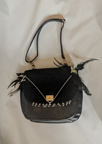Designer restyled bessie - restyled,