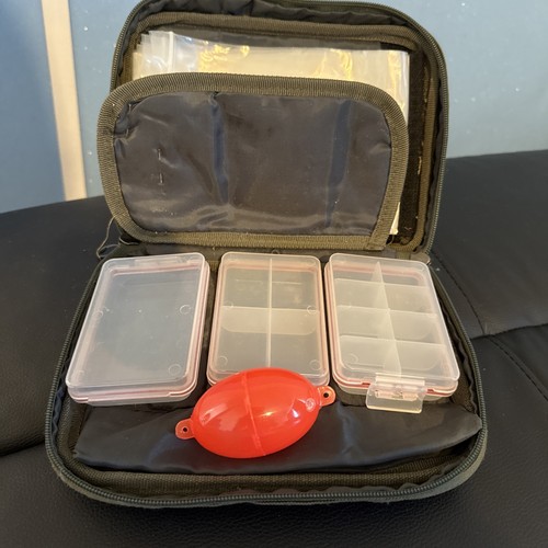 Fishing tackle wallet - tackle, storage
