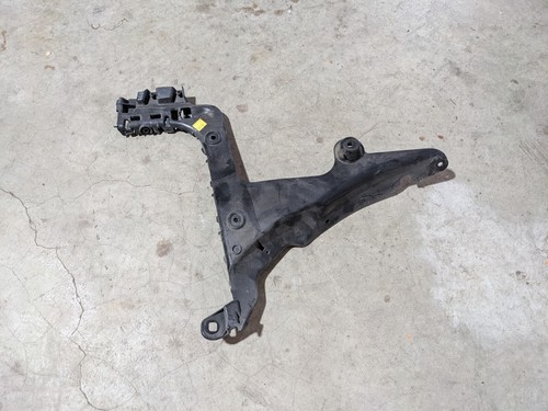Right rear bumper bracket audi - rear,
