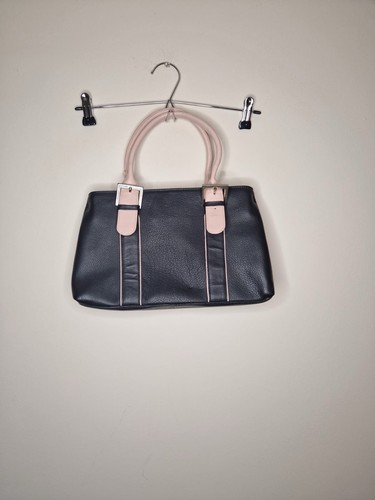 Tommy kate black - &,