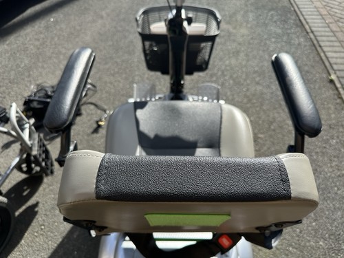 Mobility scooter excellent - ,