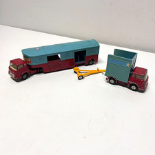 Corgi Major Toys. Articulated Chipperfield’s Circus Horse Box + Tractor Unit