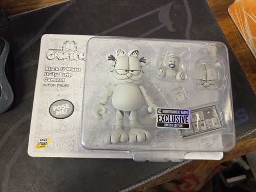Garfield black and white - and, daily