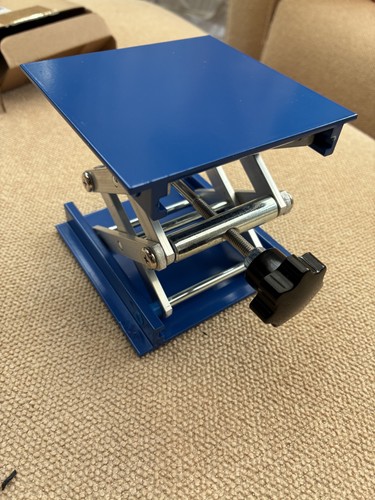 Lab jack scissor lift platform - jack,