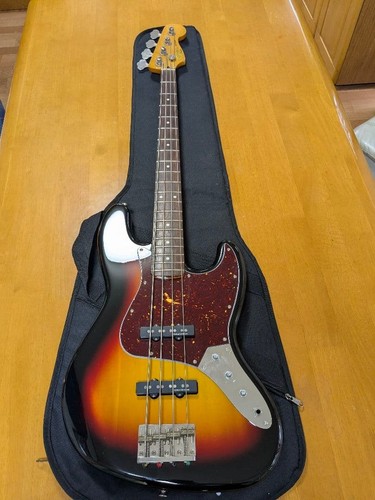 Squier fender classic vibe - squier,
