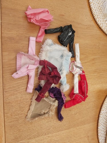 Bratz doll clothes bundle - doll,