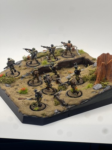 Unpainted 40k trench diorama - unpainted,