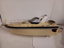 vintage 1980s cabin Cruiser..(