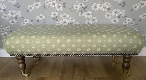 New footstool laura - new,