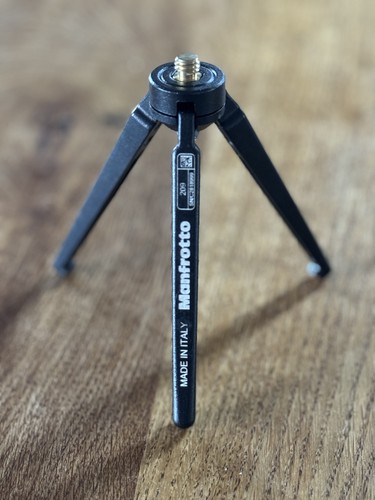 Manfrotto 209 table - manfrotto,