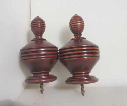 Large victorian turned wooden - large,
