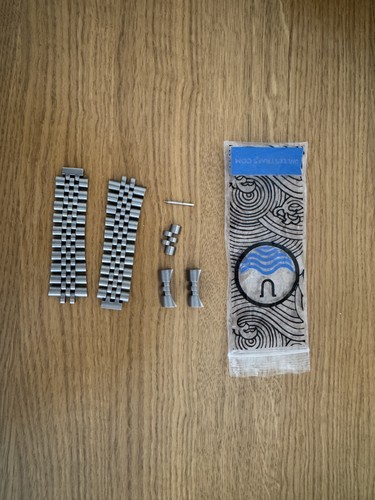 Tudor clasp not included - !,