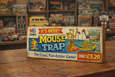 Mouse Trap Sign vintage