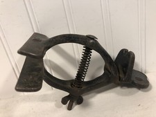 Vintage CAST IRON Table Top Bench Clamp Hand Saw Blade Sharpening Vise "M"