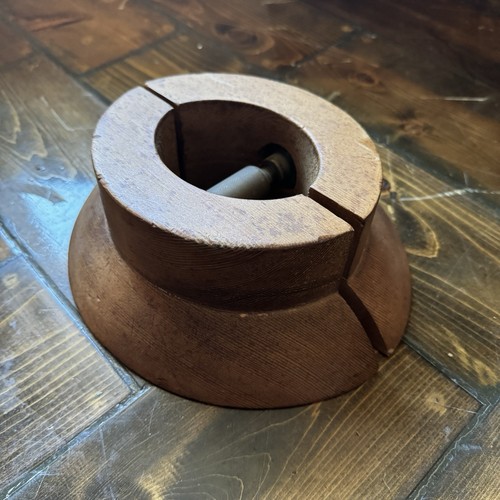Vintage wooden hat - block, –
