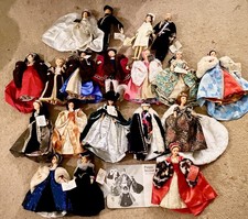 19 Peggy Nisbet Costume Dolls