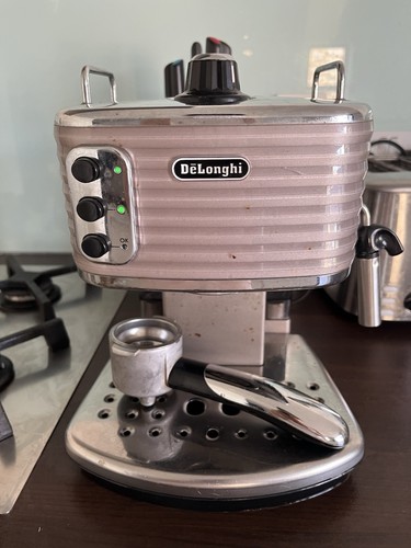 Delinghi coffee machine - coffee, mn