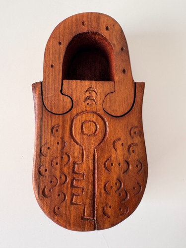 Magic wooden puzzle - magic,