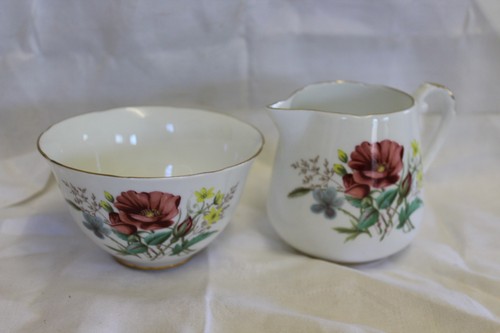 Vintage royal grafton fine - royal,