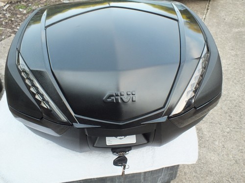 Givi v47 top box - givi, good