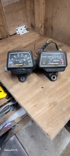 Yamaha 600 speedo and - speedo, tacho