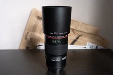 Canon EF 100mm f/2.8 L IS USM