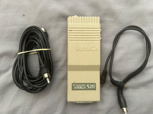 Commodore amiga 500 plus a520 - commodore,