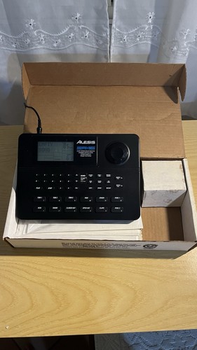 Alesis vintage 16 bit - alesis,