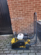 Bomag wacker plate