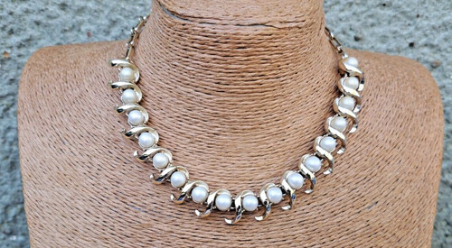 Vintage coro necklace - coro, late