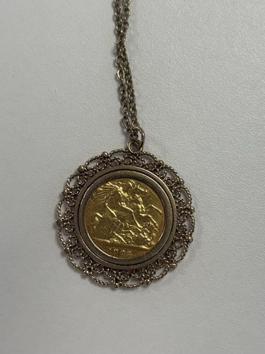 22ct half gold sovereign 1209 - half,