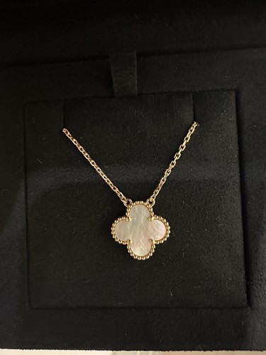 Van cleef arpels alhambra - &,
