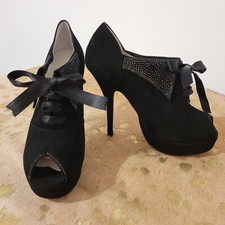 NEW Uk7 Terry de Havilland