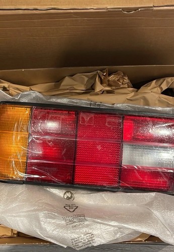 Bmw e30 rear tail light - bmw,