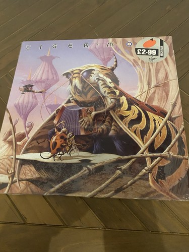 Tiger moth - tiger,