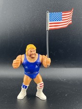 Hacksaw Jim Duggan - 1994 WWF Hasbro Series 9 with Hacksaw Slam & Original Flag!