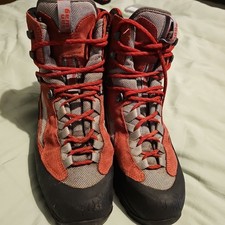 Han Wag Boots  Size 8.5