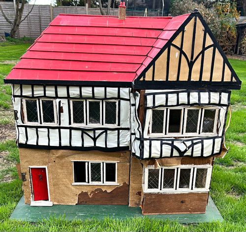 Tudor style wooden doll - style,