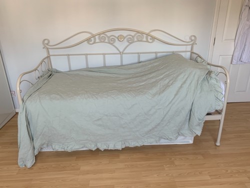 Laura ashley alice day - laura,