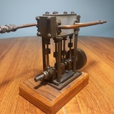 TWIN CYLINDER STEAM ENGINE. MODEL  BOAT OR STATIONARY. EXCELLENT CONDITION.